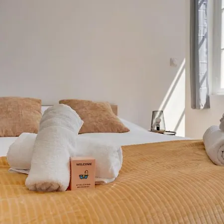 Holiday home Maison Renovee En Centre Libourne