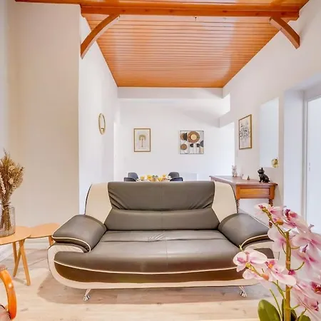 Holiday home Maison Renovee En Centre